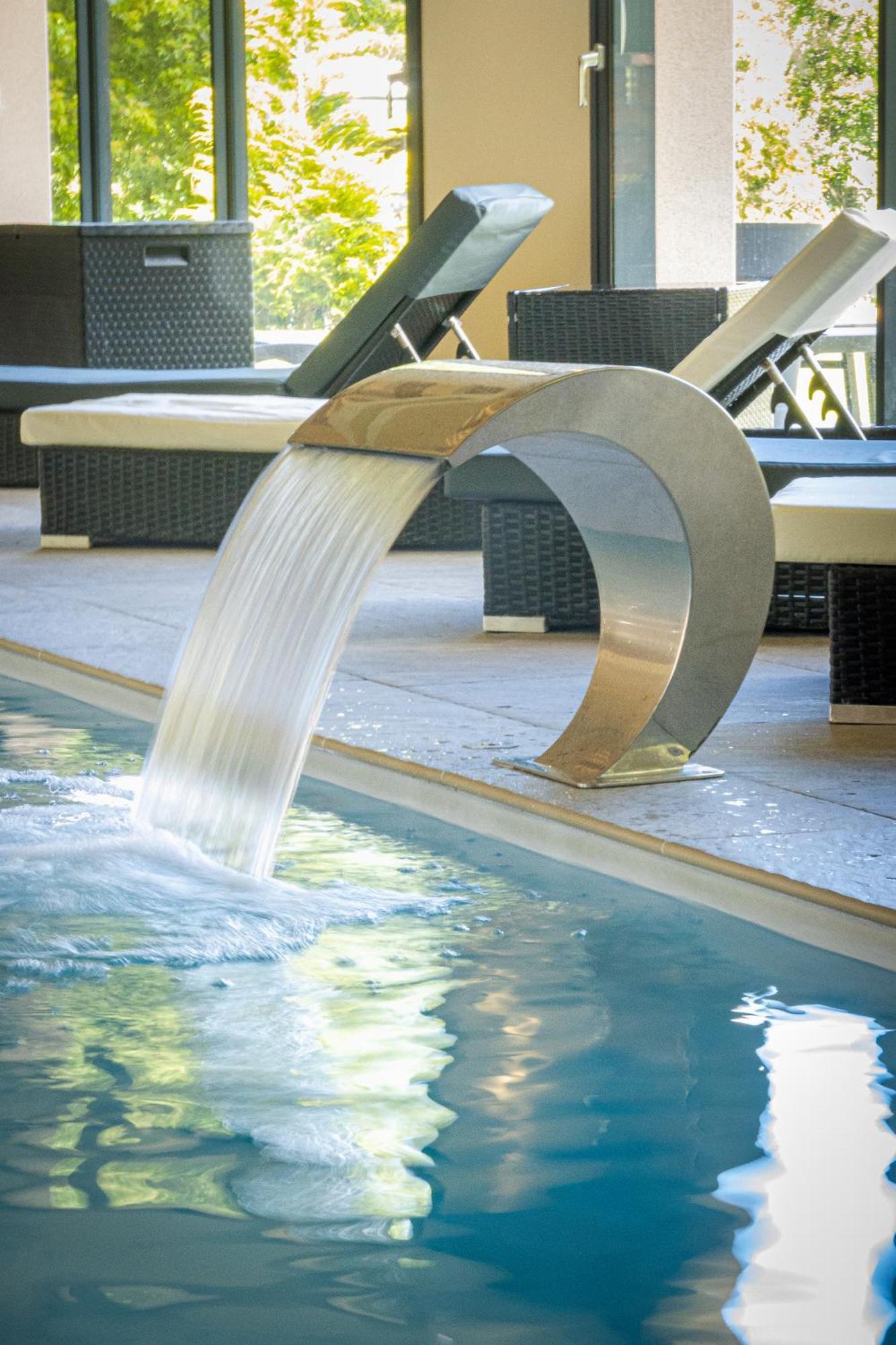 Logis Hotel Le Regal & Spa Saint-Die-des-Vosges Dış mekan fotoğraf